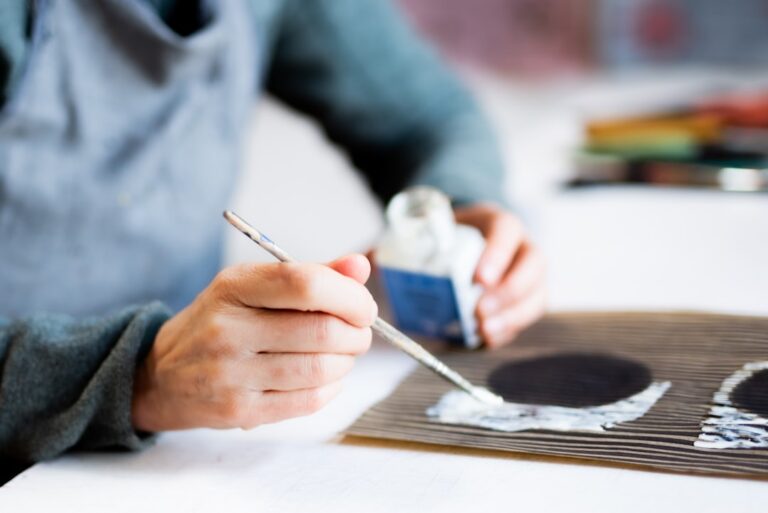 The Ultimate Guide to Selecting Paint Supplies for Beginners